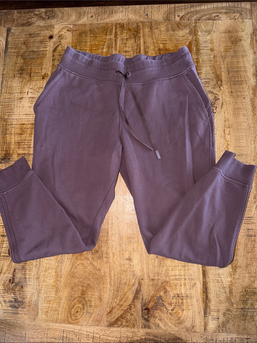 lululemon athletica Men's Plum Drawstring Joggers - Picture 1 of 5